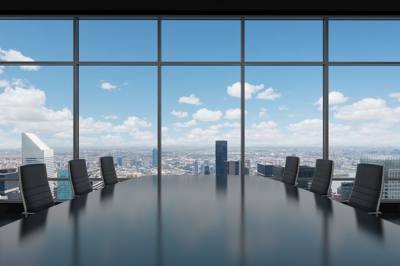 Loftowy biurowiec w industrialnym stylu – zalety najmu w miejscu pełnym historii